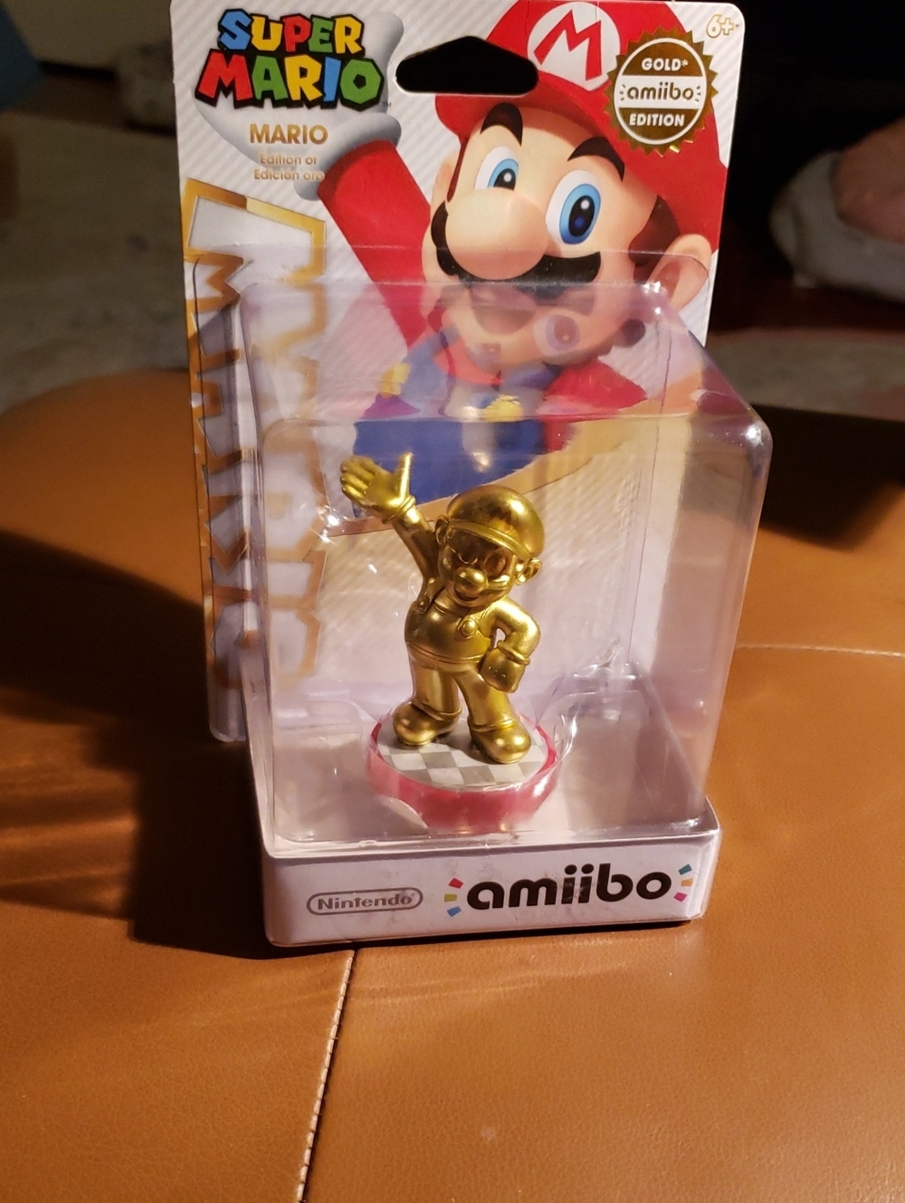 Nintendo Super Mario Gold Amiibo Figure - Gold